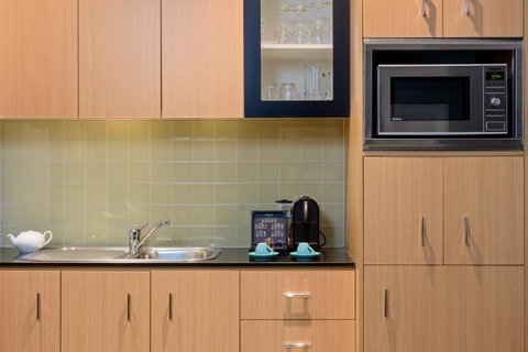 Treasury On Collins - Accommodation Burleigh 10