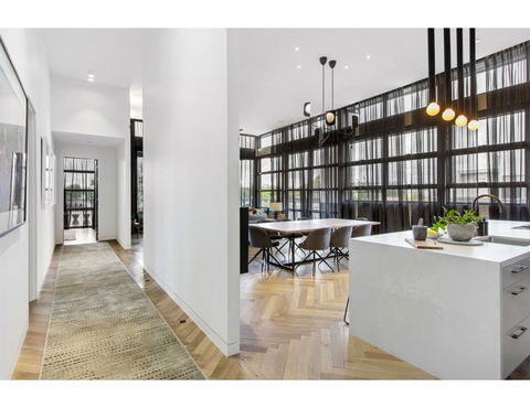 Ultimate Luxury Penthouse From The Block - Accommodation Burleigh 16