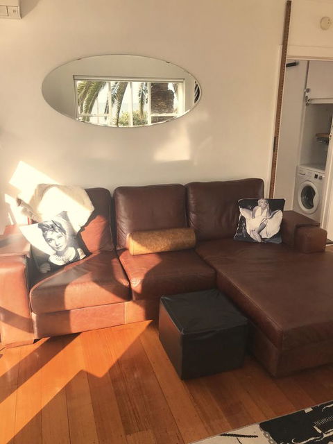 Beach Front Beauty - Accommodation Burleigh 13