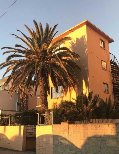 Beach Front Beauty - Accommodation Burleigh 11