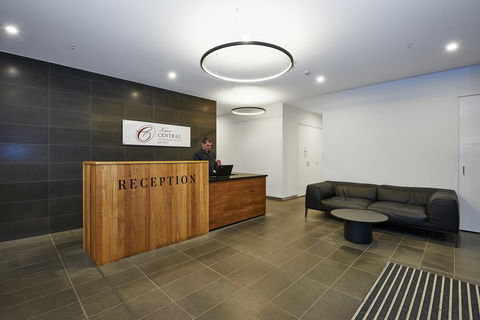 Melbourne Knox Central Apartment Hotel Official - Accommodation Burleigh 3