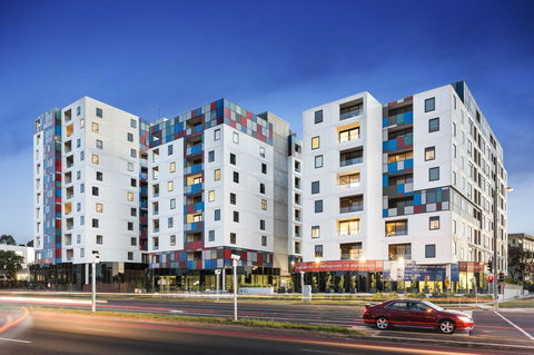 Melbourne Knox Central Apartment Hotel Official - Accommodation Burleigh 0