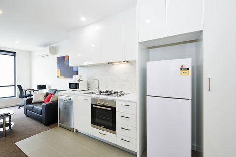 Melbourne Knox Central Apartment Hotel Official - Accommodation Burleigh 33
