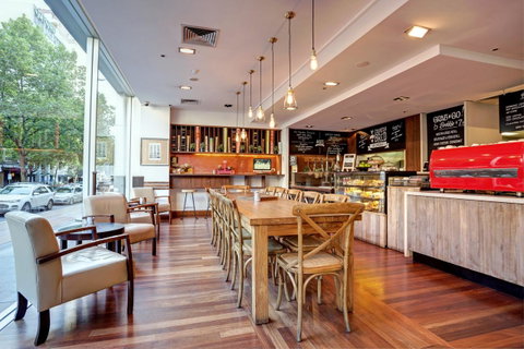 Melbourne Marriott Hotel - Accommodation Burleigh 33