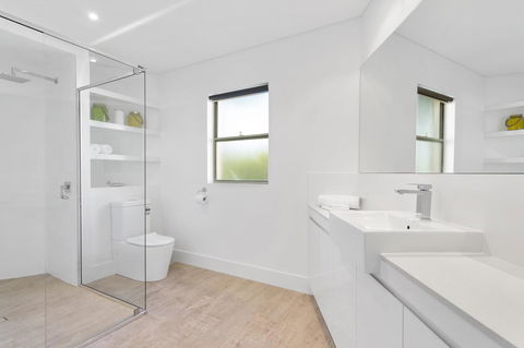 7 & 8 Monte Vista Sorrento - Accommodation Burleigh 12