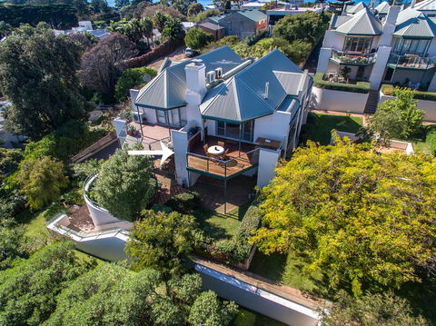 7 & 8 Monte Vista Sorrento - Accommodation Burleigh 14