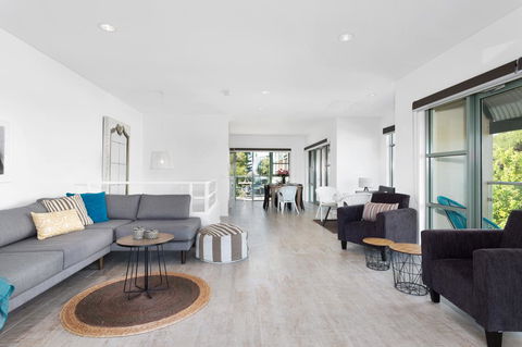 7 & 8 Monte Vista Sorrento - Accommodation Burleigh 15