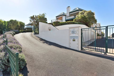 7 & 8 Monte Vista Sorrento - Accommodation Burleigh 20