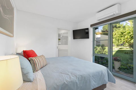 7 & 8 Monte Vista Sorrento - Accommodation Burleigh 11