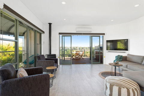7 & 8 Monte Vista Sorrento - Accommodation Burleigh 9