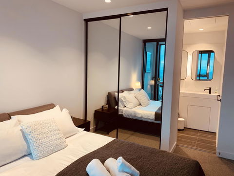 Victoria One Melbourne Onelife Apartments - Accommodation Burleigh 0
