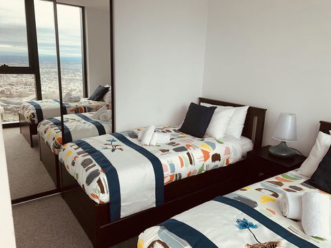 Victoria One Melbourne Onelife Apartments - Accommodation Burleigh 1