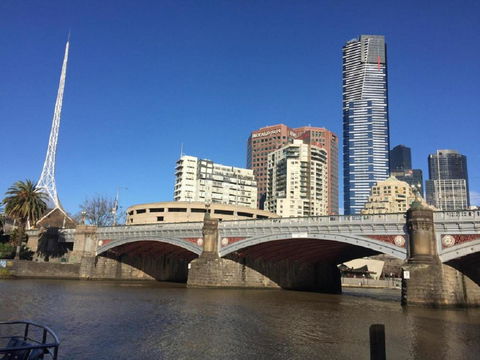Victoria One Melbourne Onelife Apartments - Accommodation Burleigh 16