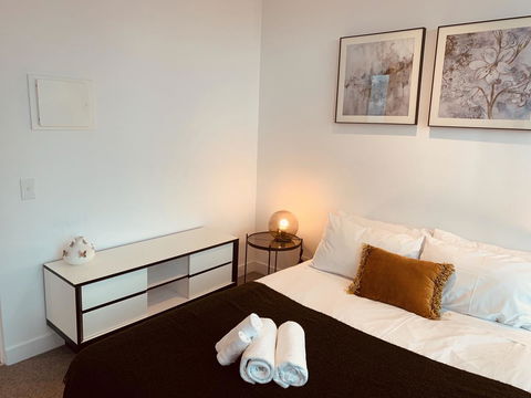Victoria One Melbourne Onelife Apartments - Accommodation Burleigh 4