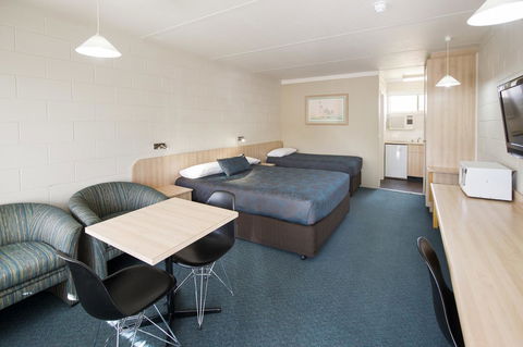 Box Hill Motel - Accommodation Burleigh 2