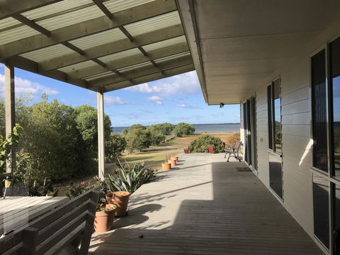 Eagle Bay Views - Accommodation Burleigh 0