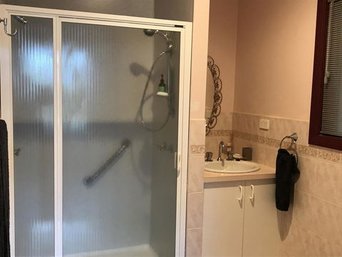Eagle Bay Views - Accommodation Burleigh 12