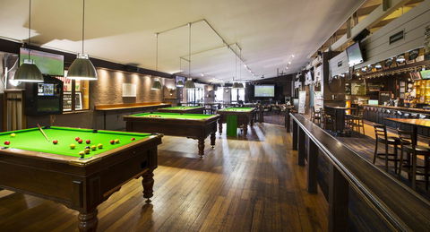 Burvale Hotel - Accommodation Burleigh 19