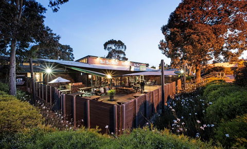 Burvale Hotel - Accommodation Burleigh 30