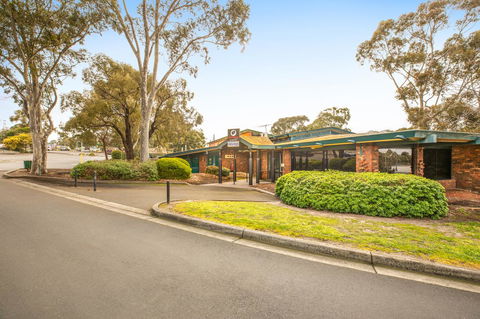 Burvale Hotel - Accommodation Burleigh 2