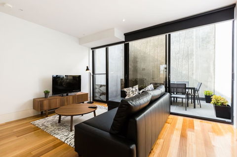 RenÃ©e - Beyond A Room Private Apartments - Accommodation Burleigh 10