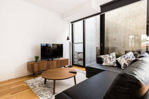RenÃ©e - Beyond A Room Private Apartments - Accommodation Burleigh 12