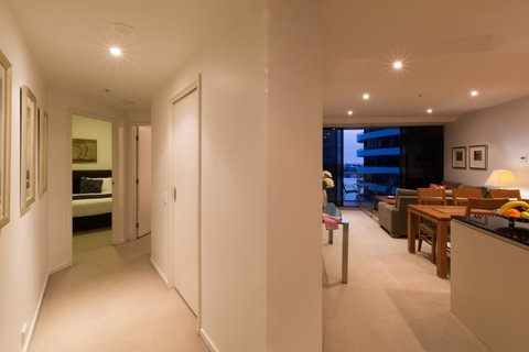 Accent Accommodation@Docklands - Accommodation Burleigh 19