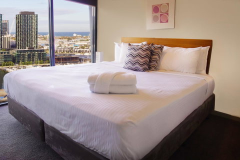 Accent Accommodation@Docklands - Accommodation Burleigh 26