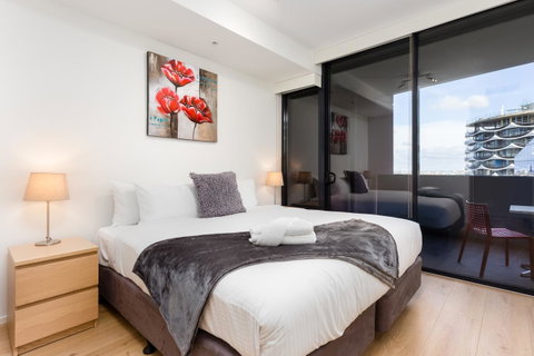 Accent Accommodation@Docklands - Accommodation Burleigh 29