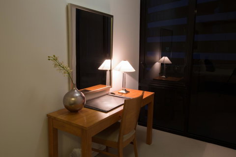 Accent Accommodation@Docklands - Accommodation Burleigh 12