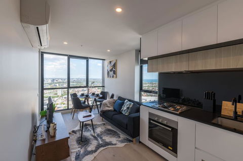 International 2 Bed 2 Bath Apartment - Accommodation Burleigh 2