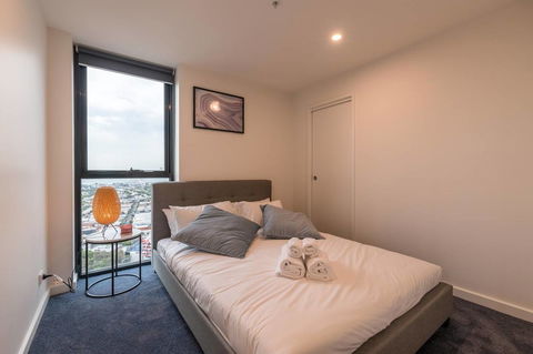 International 2 Bed 2 Bath Apartment - Accommodation Burleigh 7