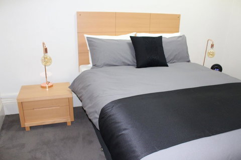 Abbey View - Accommodation Burleigh 12