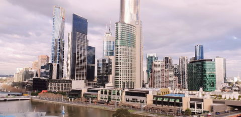 Trendy City Pad Melbourne - Accommodation Burleigh 18