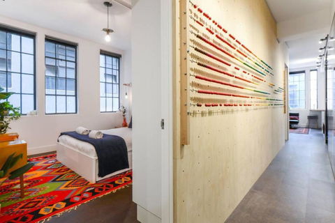 Spacious Designer Warehouse Melbourne CBD Apartment - Accommodation Burleigh 0