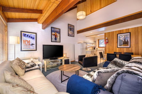FOUNTAINS 3, Mount Hotham - Accommodation Burleigh 1