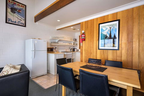 FOUNTAINS 3, Mount Hotham - Accommodation Burleigh 3
