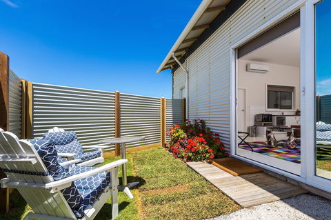 Cottages For Couples - Accommodation Burleigh 4