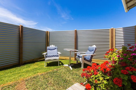 Cottages For Couples - Accommodation Burleigh 6