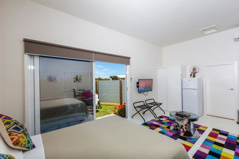 Cottages For Couples - Accommodation Burleigh 3