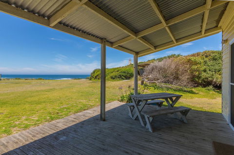 Cottages For Couples - Accommodation Burleigh 19