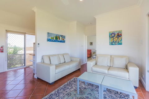 Cottages For Couples - Accommodation Burleigh 23