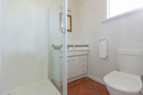 Cottages For Couples - Accommodation Burleigh 27