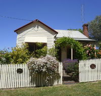 Miss Pym's Cottage - Accommodation Burleigh