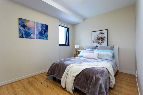 Water Views, Lovely 2BRs, Free Tram Zone, Close To Everything! - Accommodation Burleigh 7