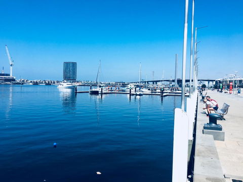 Water Views, Lovely 2BRs, Free Tram Zone, Close To Everything! - Accommodation Burleigh 21