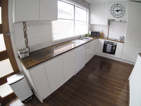 The Beardman Armidale - Accommodation Burleigh 3