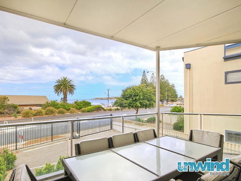 The Block Views Apartments Victor Harbor - Accommodation Burleigh 3