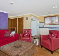 THE BOARDROOM ON BANKSIA - 11 Banksia Ave Bonny Hills - Accommodation Burleigh