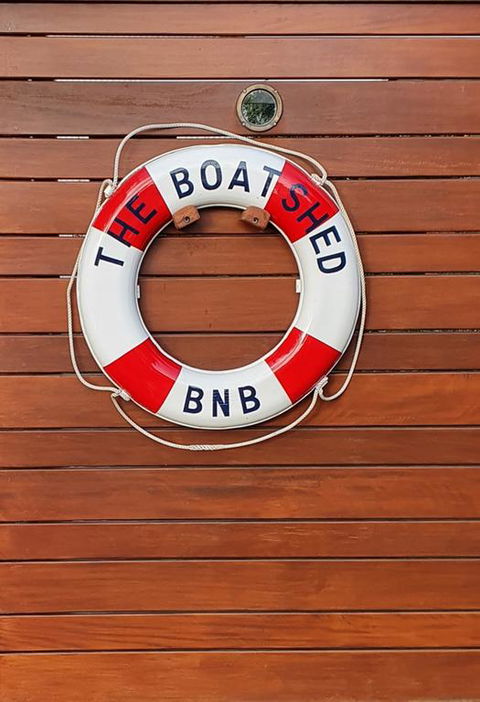 The Boatshed Waterfront B&b - Accommodation Burleigh 3